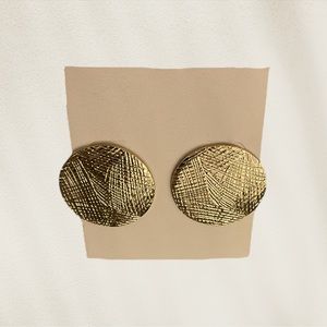Gold Graduated Flat Stud Earrings, One Size